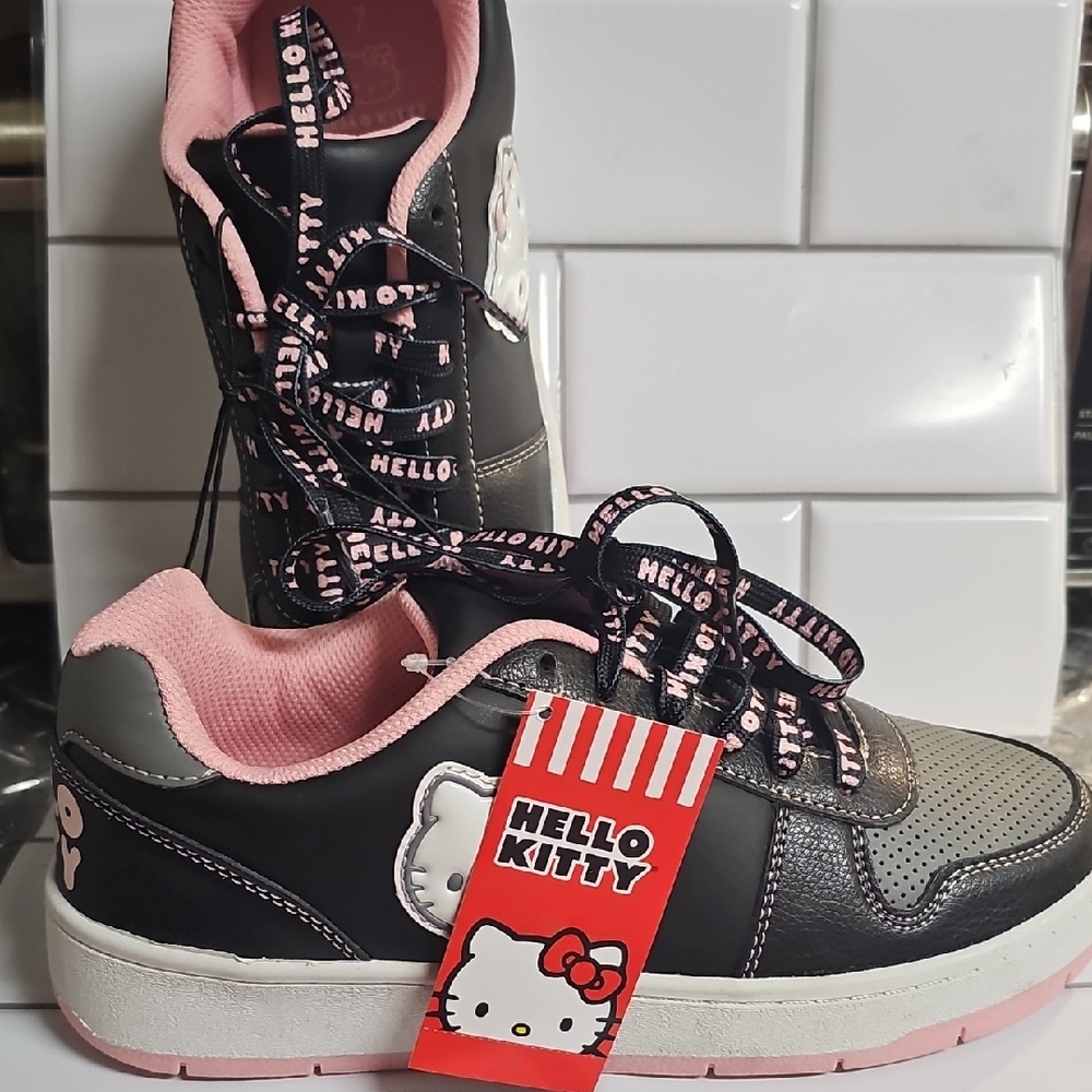 Hello Kitty Black and Pink Sneakers NWT Size 7 Womens